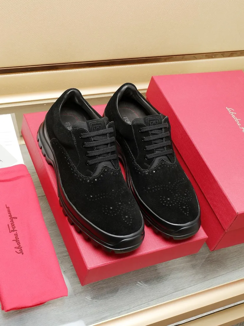 Factory P680💰🔥《Ferragamo》👏Latest•High-end top brand luxury~purchasing agent, top~quality. New fashionable business men's shoes 🔜The uppers are made of original first-layer open-edge beaded cowhide➕cowhide·lining, with fine workmanship. The original stylish and soft combination wear-resistant and non-slip outsole is light and comfortable on the feet. The real thing looks better in real photos. Number of yards: 38--44 (45 and 46 can be customized)